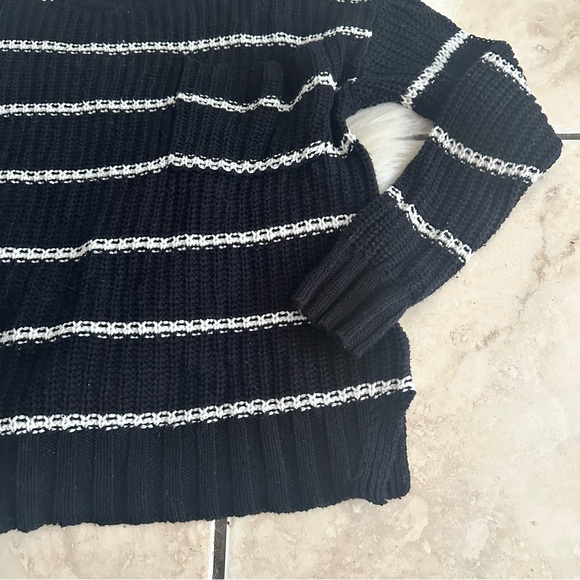 American Eagle Outfitters Striped Sweater - Picture 2 of 7